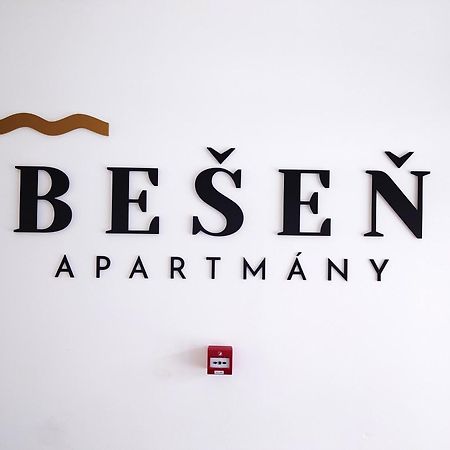 Apartman Nad Riekou Bešeňová Dış mekan fotoğraf
